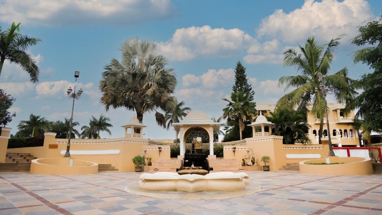 Heritage Khirasara Palace Rajkot Exterior photo